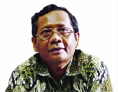 DPR Pertanyakan Pengunduran Ketua MK