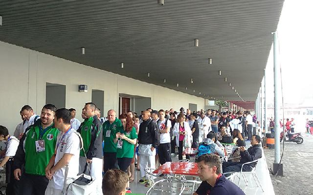 Peserta Kejuaraan Dunia Karate SKIF 2016 Padati Arena Pertandingan