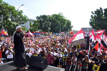 KNRP Berhasil Kumpulkan Rp279 Juta Untuk Mesir, Opick Teharu Lihat Masyarakat Riau Hobi Sedekah