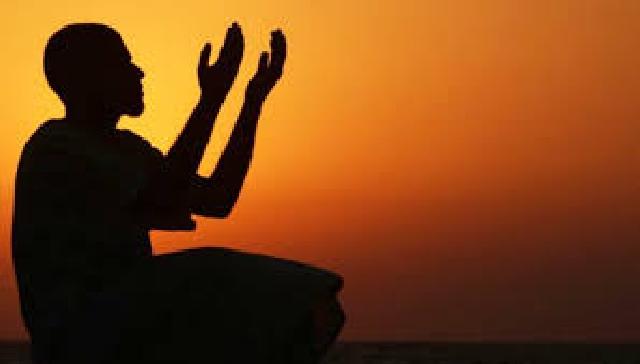 Ini dia Tujuh Tips Agar Doa Menembus Langit