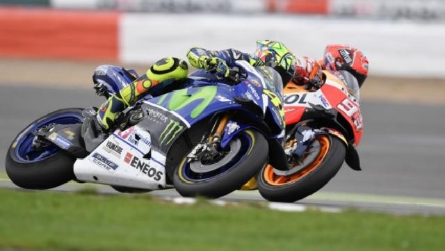 Marquez Tak Sangka Harus Lawan Rossi
