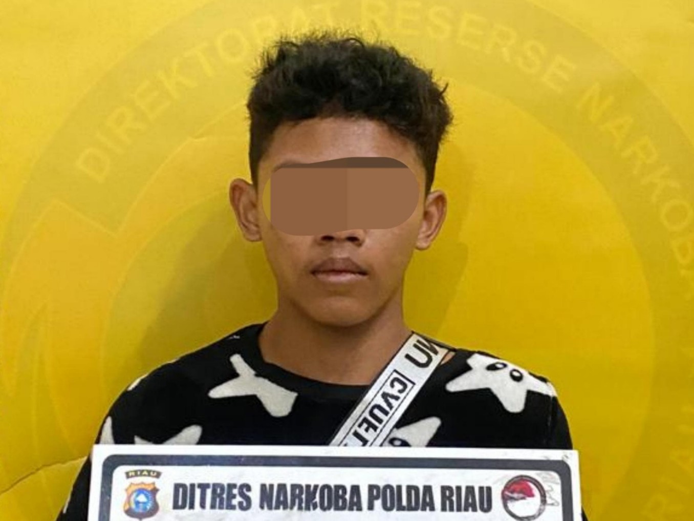 Remaja 16 Tahun di Pekanbaru Bawa 279 Gram Heroin Ditangkap Polisi