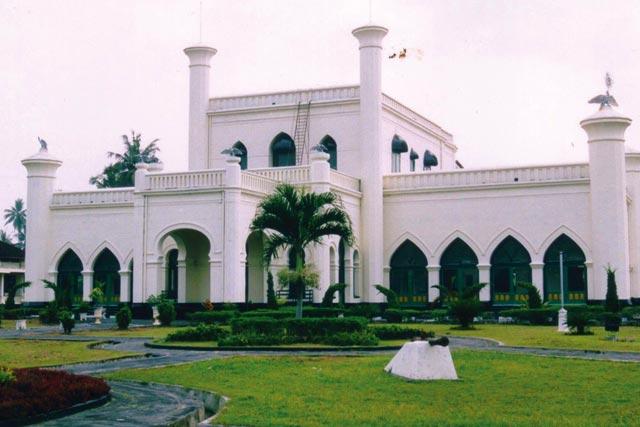 Tingkat Kunjungan Wisatawan Istana Siak Alami Peningkatan