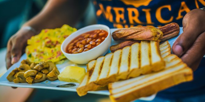 Empat Makanan Dan Minuman yang Pantang Dikonsumsi Saat Perut Kosong