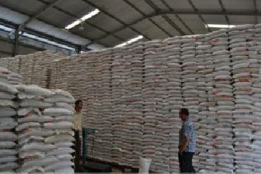 Oknum Lurah Juga Main Beras untuk Warga Miskin