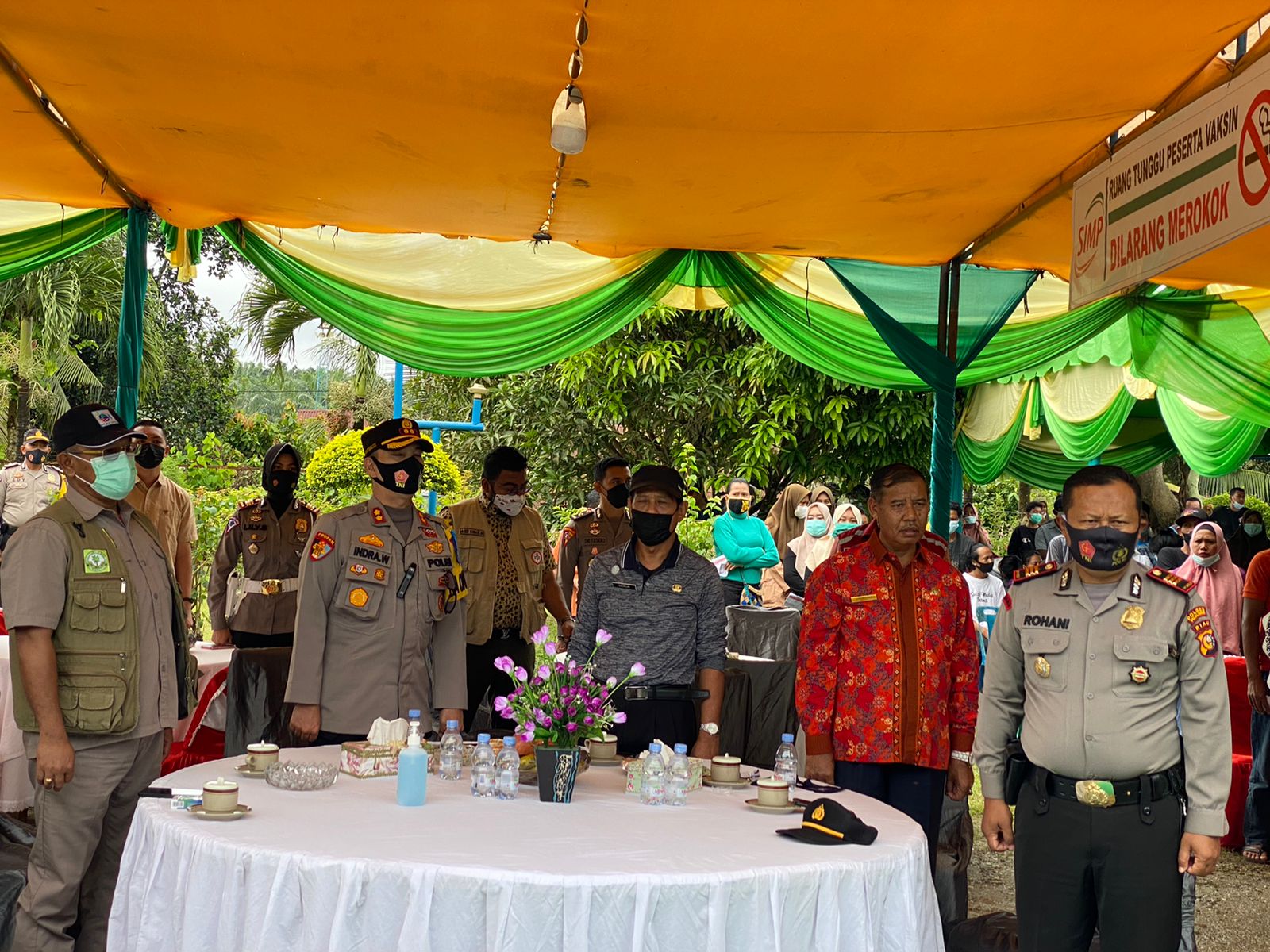 Polsek Bunut Dampingi Kapolres Pelalawan Hadiri Vaksinasi Massal Nasional di PT Serikat Putra