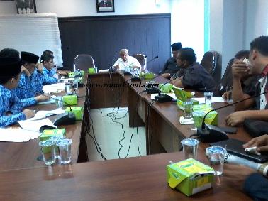 Tower Milik XL di Cipta Karya Wajib Dobongkar