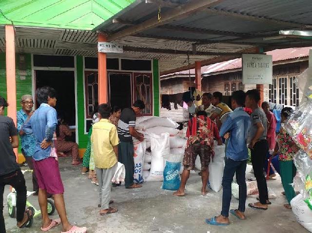 Pendistribusian Raskin Triwulan Ke Empat Mencapai 90 Persen