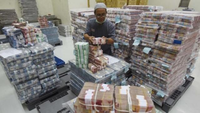 Menguat 65 Poin, Rupiah di Bank Lokal Dilanda Aksi Beli