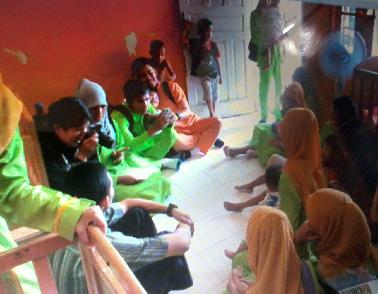 SMK Bina Profesi Kunjungi Panti Asuhan Fajar Harapan