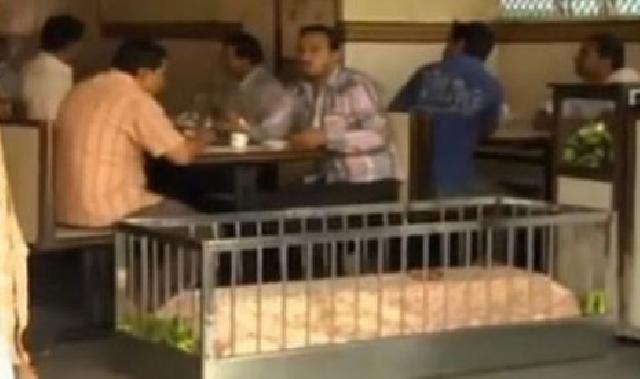 Restoran Bernuansa Kuburan, Seram...