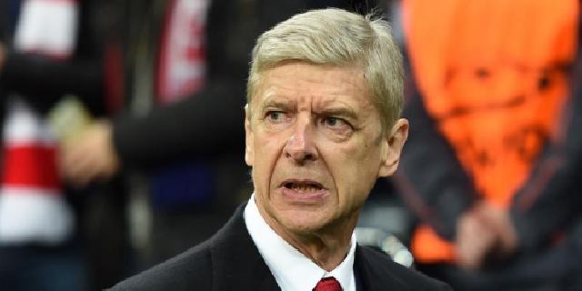 Buru Striker baru, Wenger langsung kontak Higuain