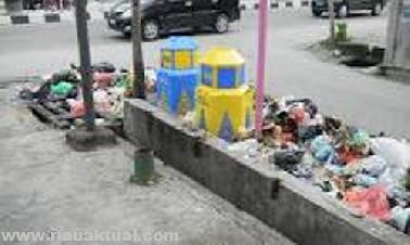 Setiap Kecamatan Dapat 1 Truk dan 2 Colt Diesel Untuk Sampah