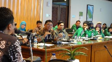 Hari Kedua Company Visit Ekonomi UNAND Kunjungi BI