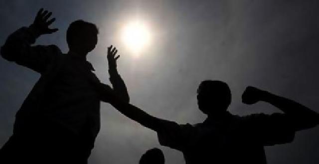 Nekat, Mahasiswa cekik polantas