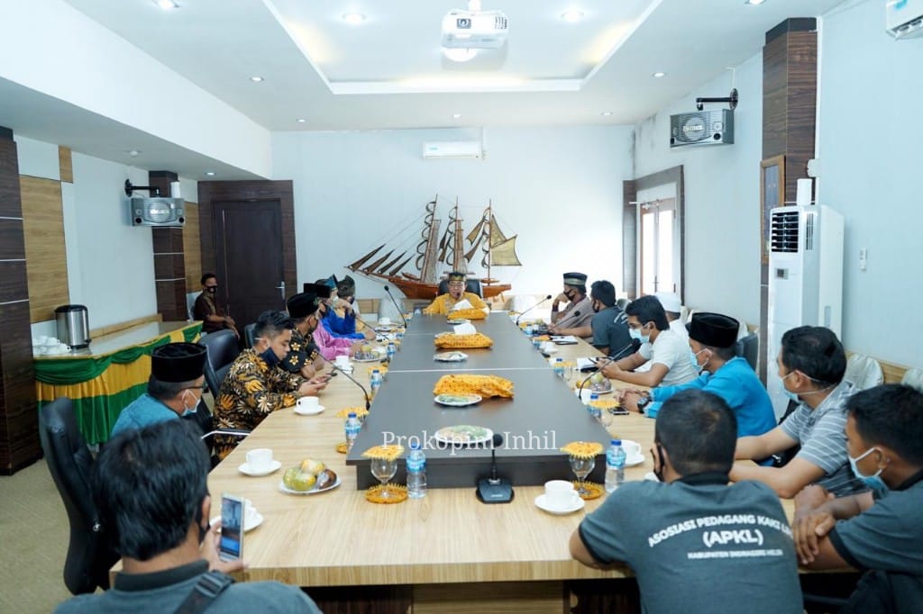 Bupati HM Wardan Pimpin Rapat Bersama APKL