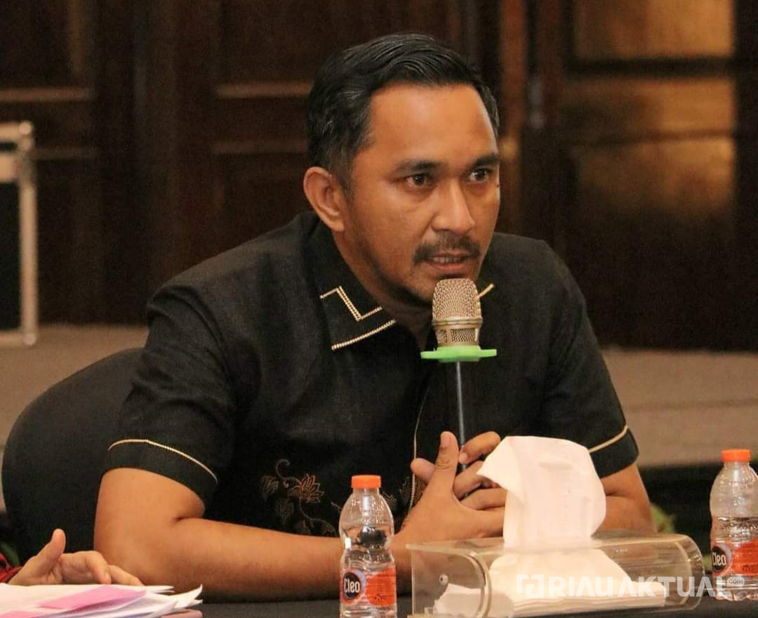 Pemko Bakal Periksa Izin Seluruh Tiang Fiber Optik