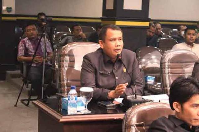 Dewan Khawatir APBD Kota Pekanbaru Tahun 2017 Hanya Untuk Bayar Hutang