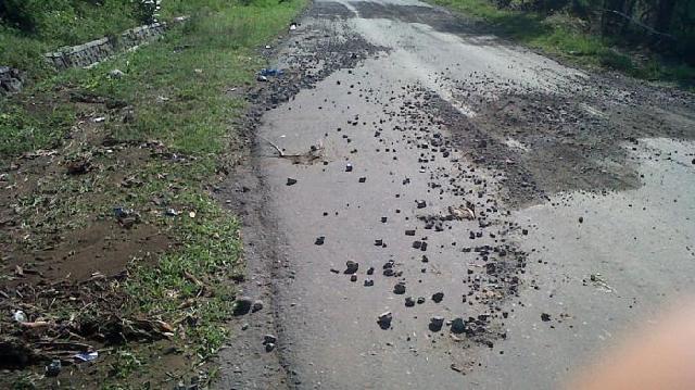 Pembangunan Jembatan Enok Terbengkalai