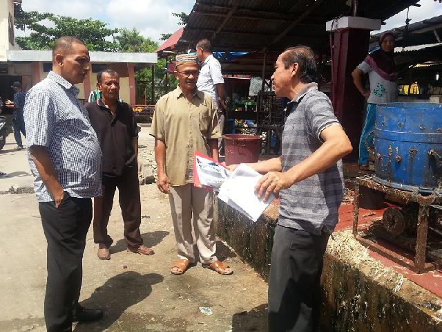 Blusukan ke Pasar Rumbai, Pasangan BISA Didoakan Menang di Pilkada Pekanbaru