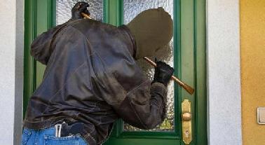 Polresta Pekanbaru Telaah Rekaman CCTV Singapore Elektronik