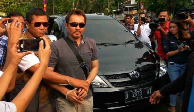 Gatot Brajamusti Mau Gugat Balik Para Pelapornya