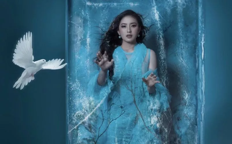 Terkurung Dalam Balok Es, Cantiknya Natasha Wilona Kebangetan