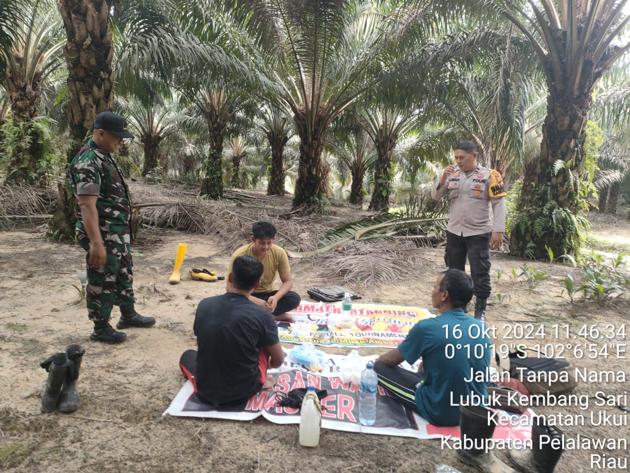 Kompak, TNI-Polri Gelorakan Semangat Pilkada Damai di Ukui