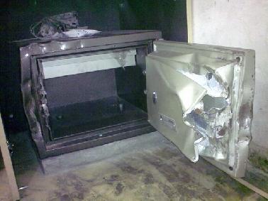 Brangkas BPR ABS Dibobol Maling, Ratusan Juta Rupiah Lesap