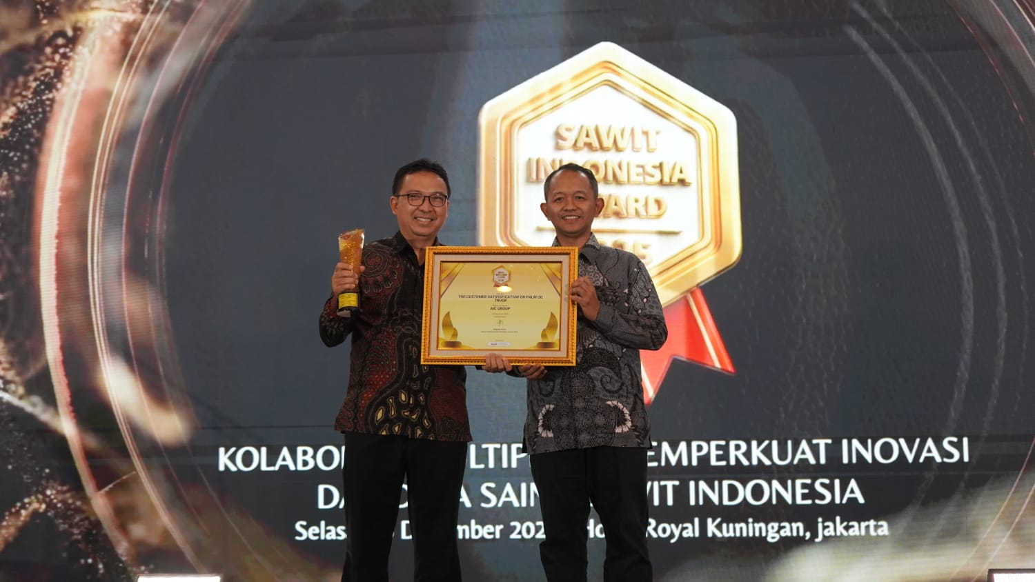 MC Group Raih Penghargaan Customer Satisfaction on Palm Oil Truck di Sawit Indonesia Award 2025