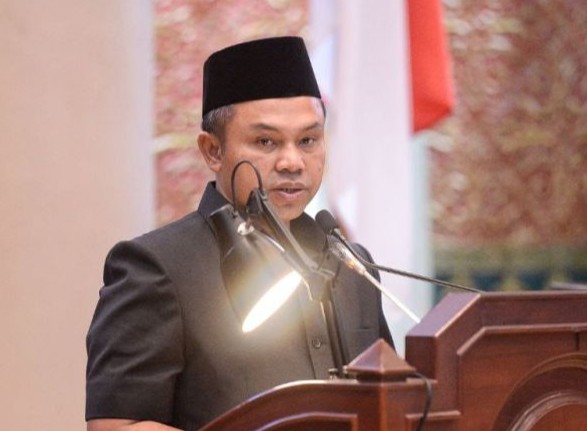 Ingin Tuntas dan Transparan, Gubri Persilahkan DPRD dan Masyarakat Telusuri Penyebab Serta Total Defisit