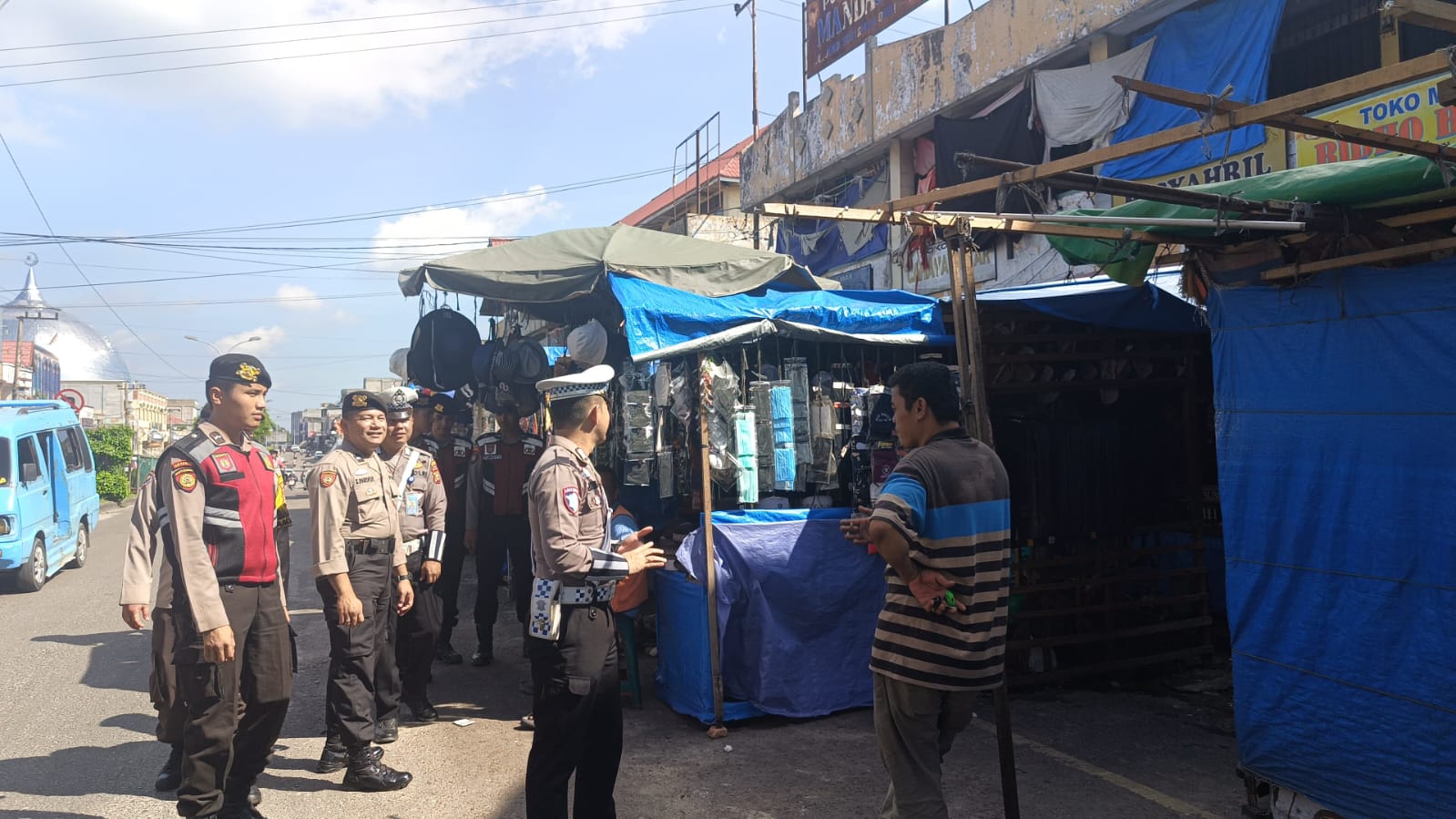 Polsek Mandau Ajak Masyarakat Sukseskan Pilkada 2024 dengan Damai dan Kondusif