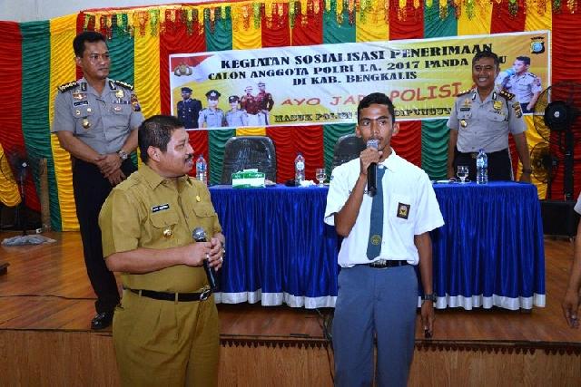 Bupati Amril Hadiri Sosialisasi Penerimaan Calon Anggota Polri di Duri