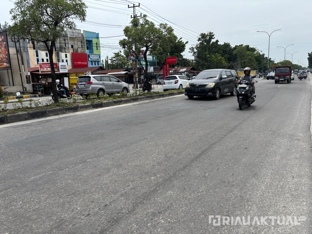 Bahaya Mengintai, Banyak Marka Jalan di Pekanbaru Sudah Tak Terlihat