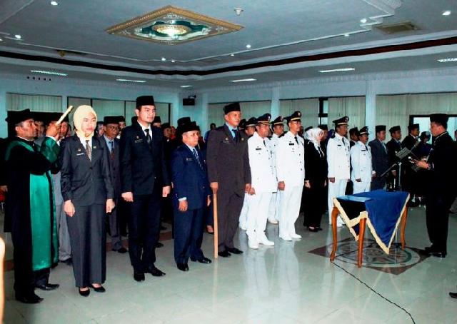 Sekda M Noer lantik pejabat eselon III dan IV