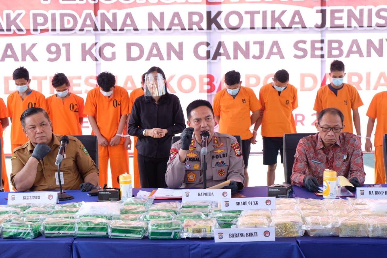 11 Bulan Bertugas, Irjen Mohamad Iqbal Ungkap Kasus Narkoba Dengan Barang Bukti 800 Kilogram Sabu