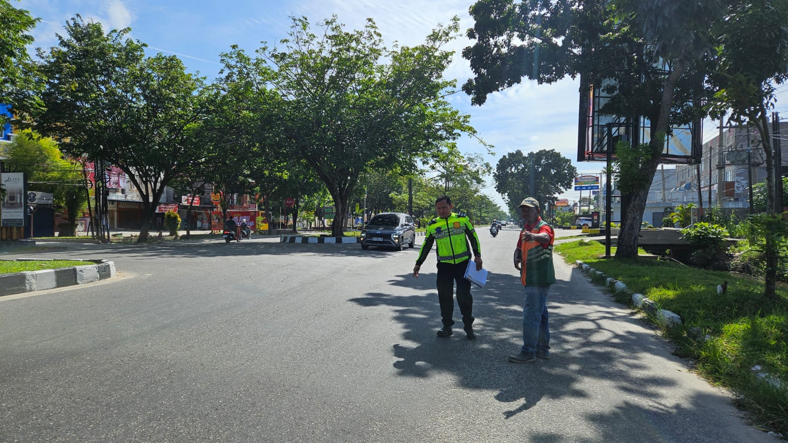 Pemotor Tabrak Mobil Box di Pekanbaru, Warga Inhil Luka di Kepala