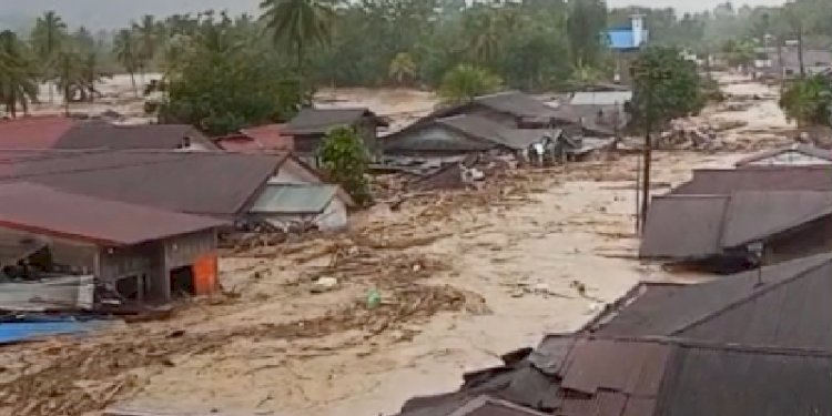 Basarnas Pekanbaru Kerahkan 12 Personel SAR ke Lokasi Banjir Bandang Sibolga