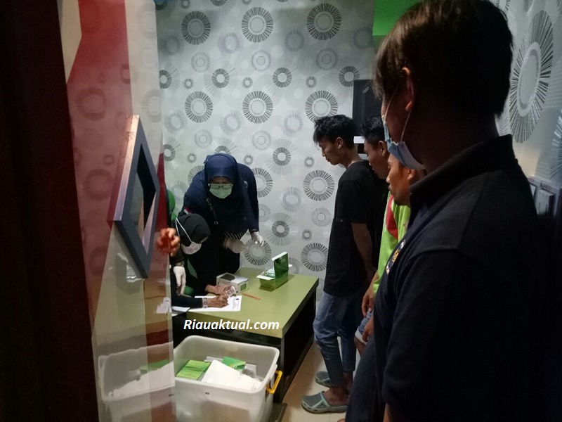 BNNP Riau Kembali Obok-obok Tempat Hiburan Malam, Kali ini di Perawang, 17 Orang Terjaring