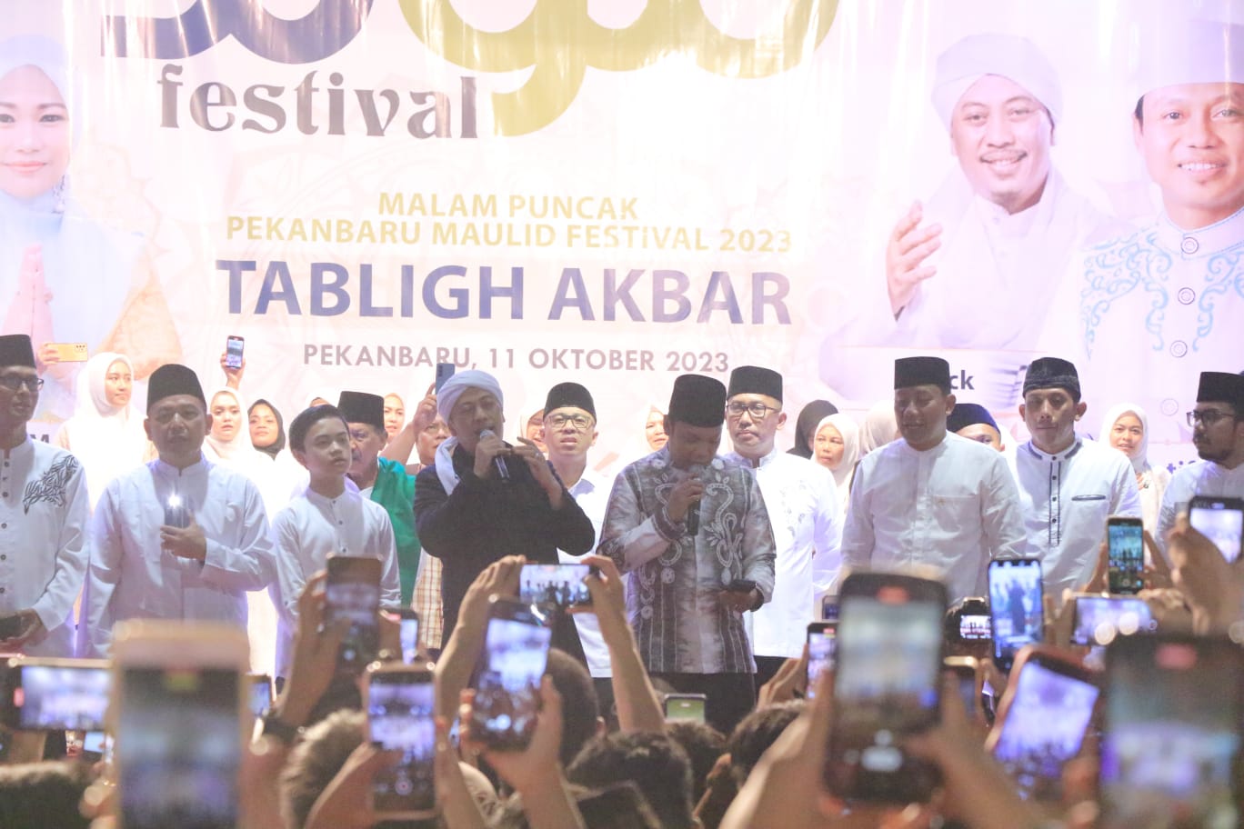 Perkokoh Silaturahmi, Ribuan Warga Hadiri Malam Puncak Pekanbaru Maulid Festival