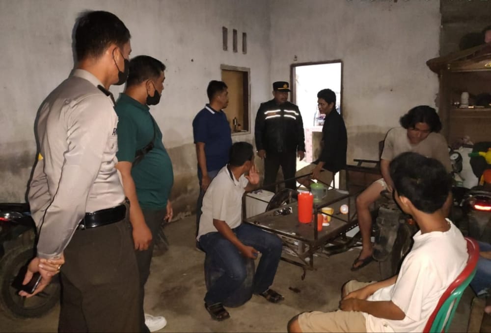 Dukung Lomba Pacu Jalur, Polisi Sisir Kedai yang Menjual Miras