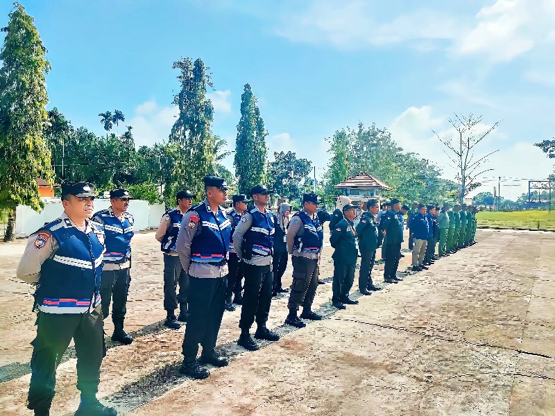 Kapolres Siak Titip Pesan Saat Kapolsek Sabak Auh Pimpin Apel Persiapan Pemilu