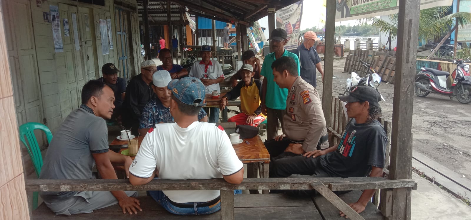 Cooling System Pemilu 2024, Brigadir Maraguna Sambangi Masyarakat Kuala Lahang