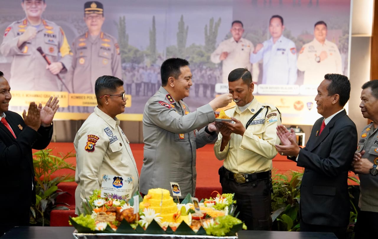Irjen Iqbal Beri Arahan Tegas Saat Satpam Hadapi Pelaku Kejahatan