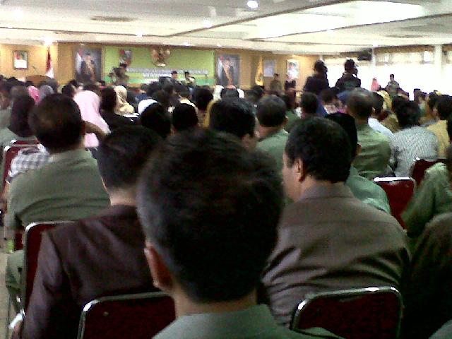 Wah Mutasi Eselon II Pemko di Tonton Pegawai