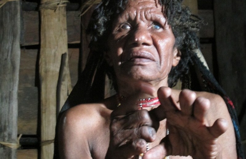 Cinta, Kesetiaan dan Potong Jari