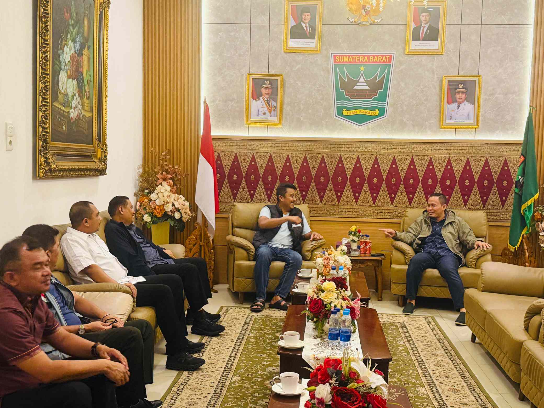 Usai Sumut dan Aceh, Wako Pekanbaru Bertolak Temui Wagub Sumbar Serahkan Bantuan Kemanusiaan