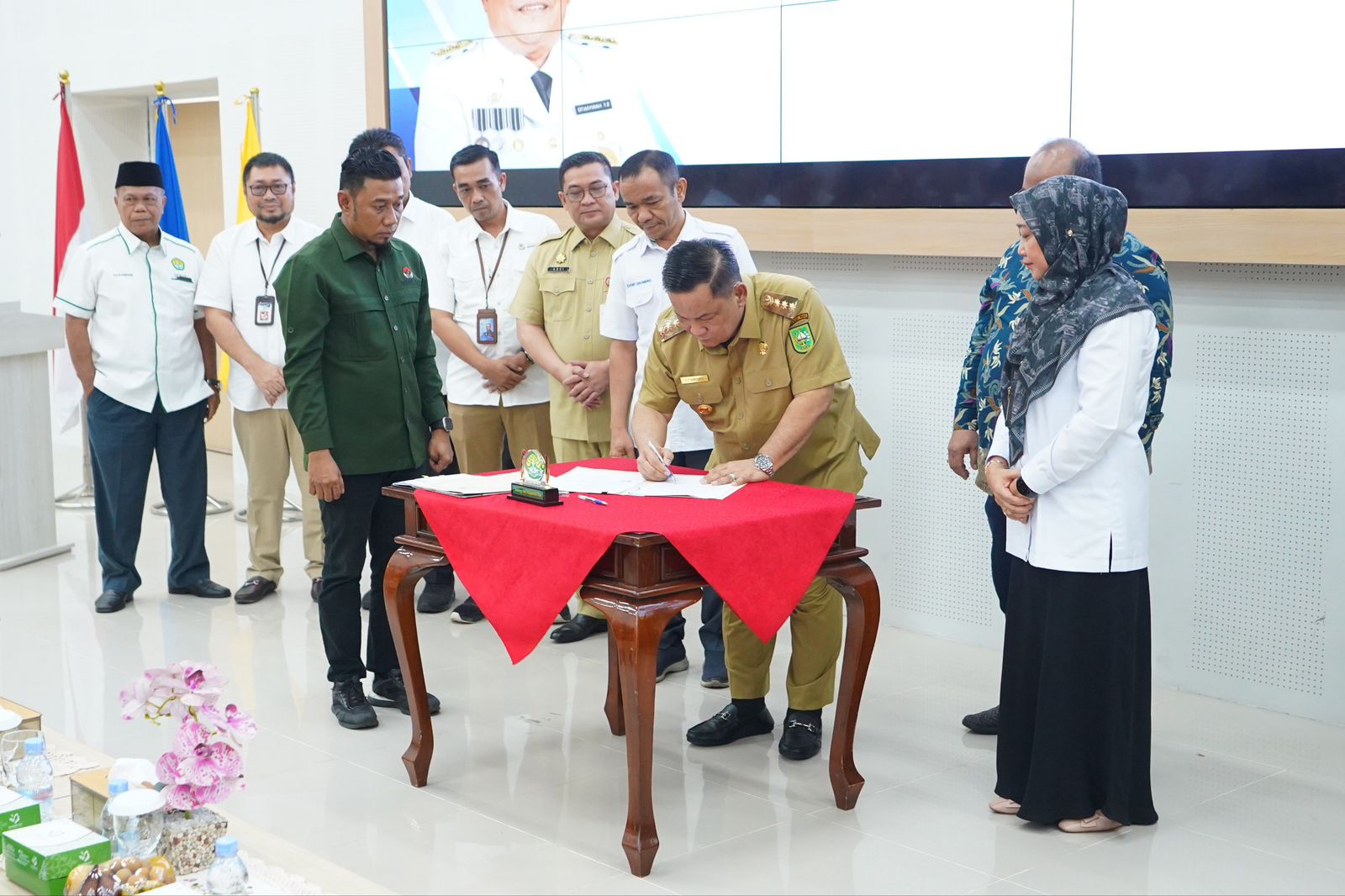 Pemprov Riau Hibahkan 202 Hektare Lahan Untuk Universitas Riau
