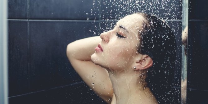 Berikut Lima Alasan Kamu Harus Langsung Mandi saat Masuk Rumah