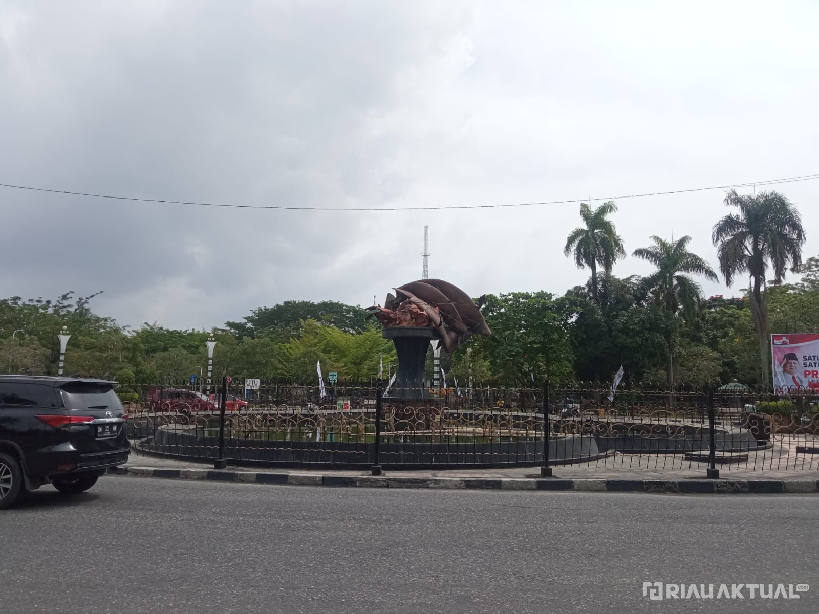 Butuh Anggaran Rp10 Juta, DLHK Upayakan Perbaikan Tugu Selais Rampung Seminggu Kedepan
